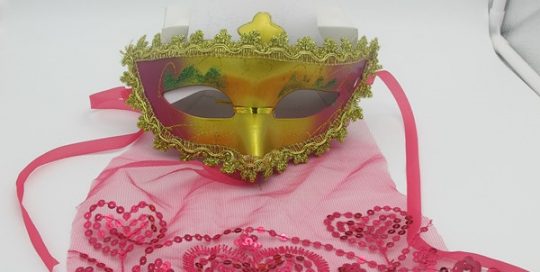 Valentine Day Party Masks Gold Pink Eye Mask with Heart Pink Veil