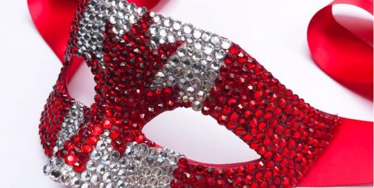 Canadian Flag Rhinestone Mask